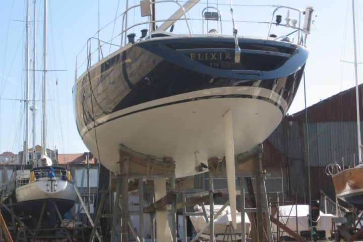 Grand Soleil ELIXIR varado en Astilleros Lagos