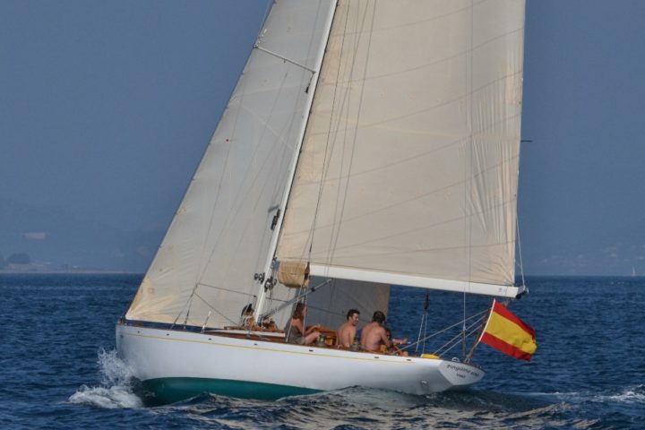 El PINGUINO navegando en la Regata Príncipe de Asturias