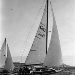 ATALANTA regateando en la Ria de Vigo