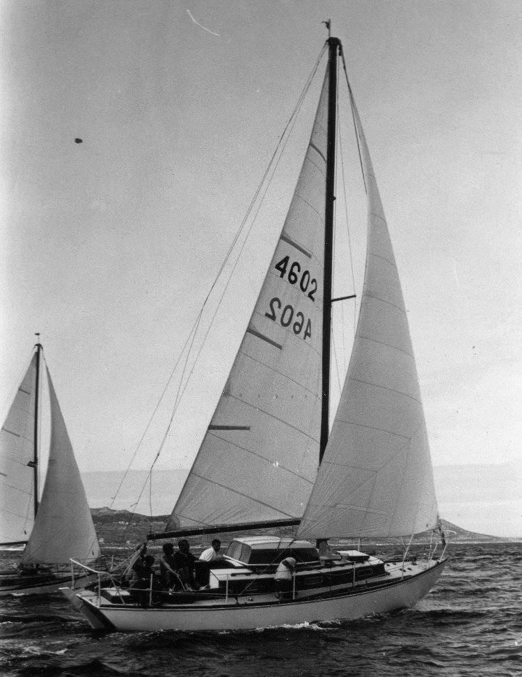 ATALANTA regateando en la Ria de Vigo