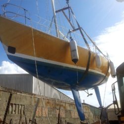 Varada del One Tonner Alcaravan en Astilleros Lagos