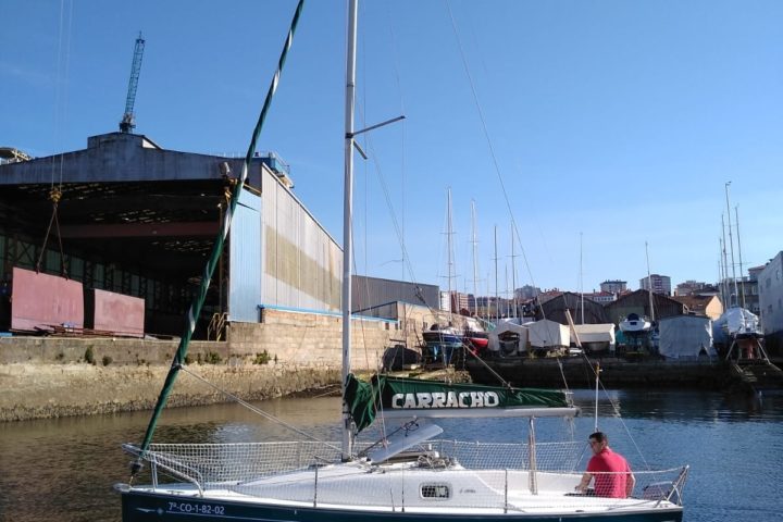 CARRACHO, Sun 2000, en Bouzas, frente al Astillero