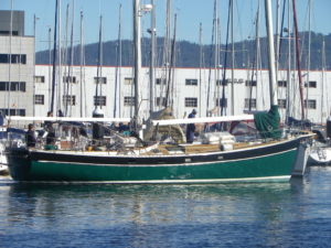 Refloating Freedom 44 WINDWALKER in Astilleros Lagos