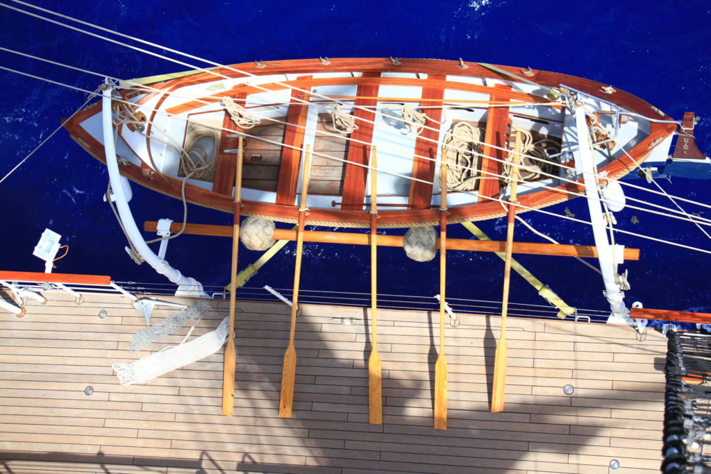 UNION II hanging on Peruvian Navy Training Ship UNION
