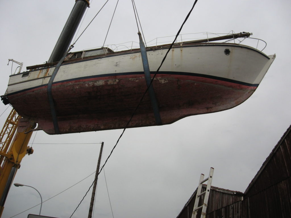 Restoration of a wooden boat