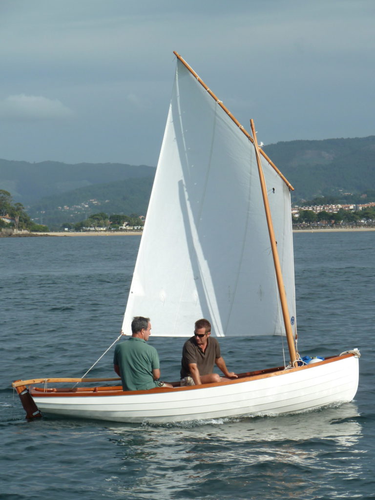 Santa Marta 13 sailing in Bayona