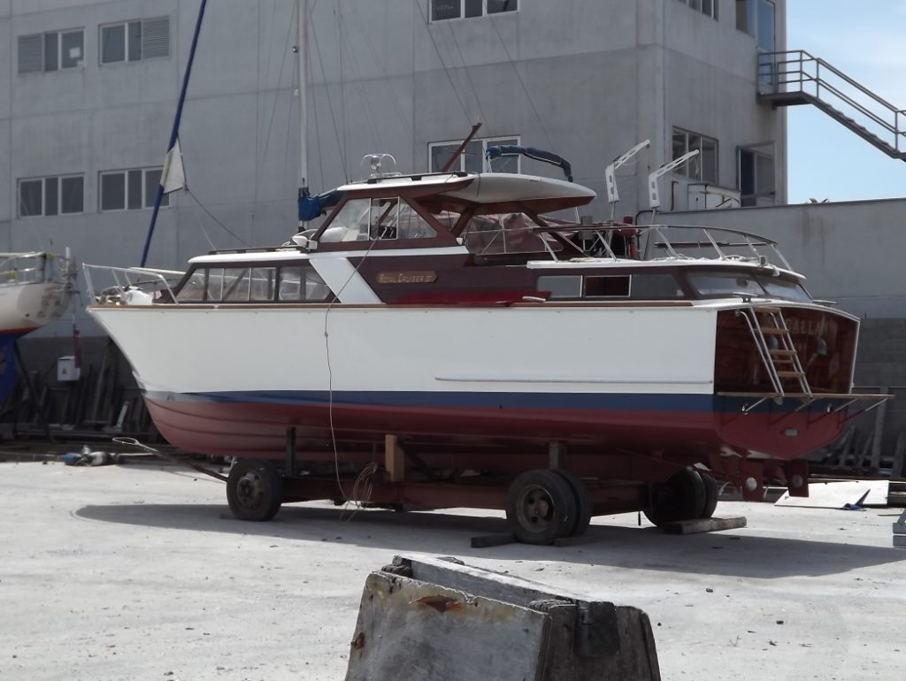 NUGALLAN, Storebro Royal Cruiser restored by Astilleros Lagos
