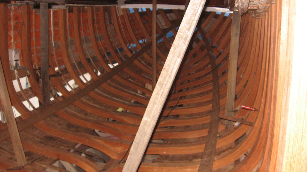 Restauración embarcación de madera