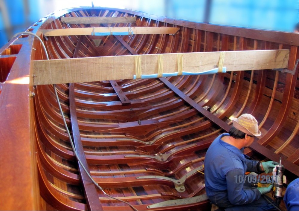 Restoration of a wooden motorsailer