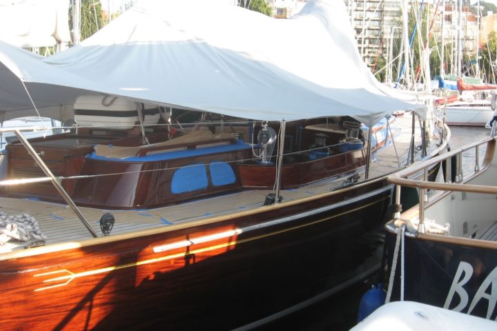 Varnishing DIANA, Classic s/y built by Abeking & Rasmussen